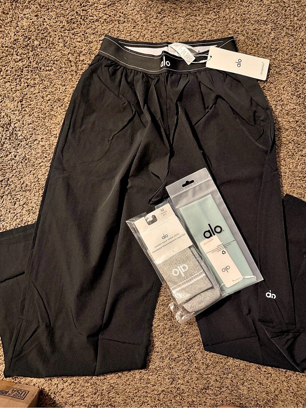 alo Women'Small Black Nylon Track Pants Size Small NWT